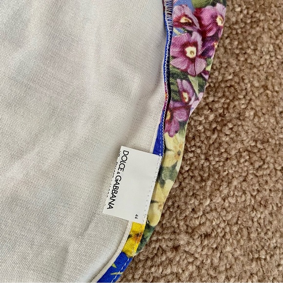 Dolce & Gabbana Sleeveless Majolica Print Multicolor Silk Top - Picture 9 of 11